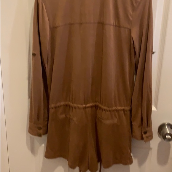 Romper - Picture 2 of 4